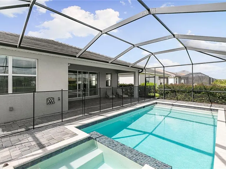 2525 Kona Way — Photo 25