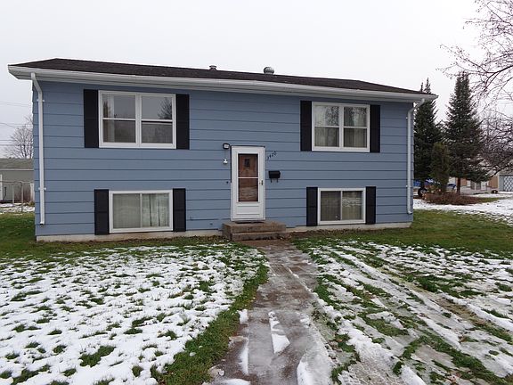 3rd image of 3420 4th Ave W