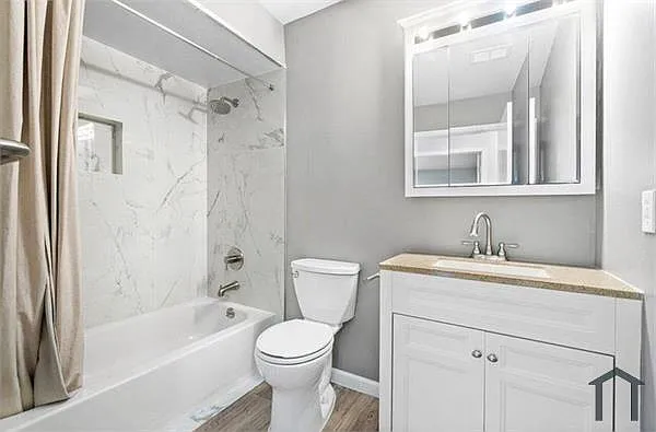 1367 Riverside Cir #1 — Photo 8