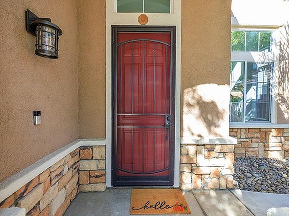 3rd image of 4021 Thornhill Way