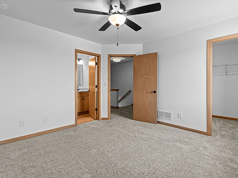 630 Catherine Dr — Photo 17
