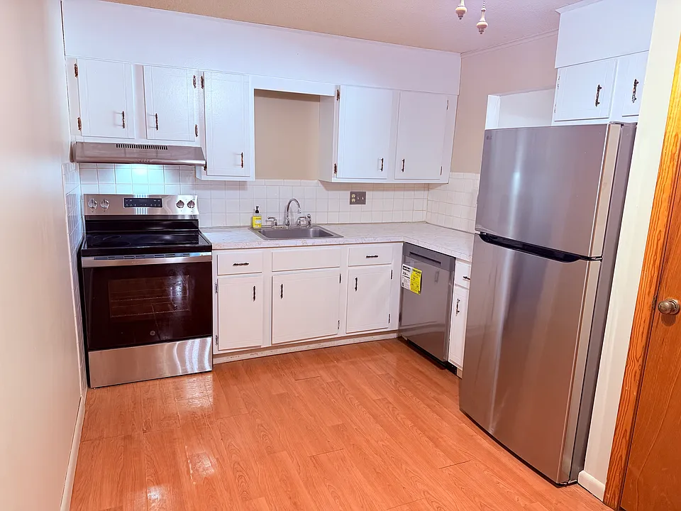 174 Upper County Rd #1-4