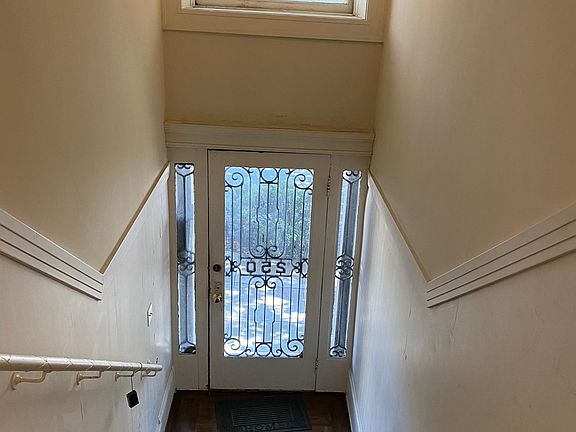 entrance hallway 250 Kirkham