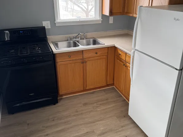 4 Sumner St, Batavia, NY 14020