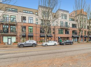 618 NW 12th Ave APT 404, Portland, OR 97209