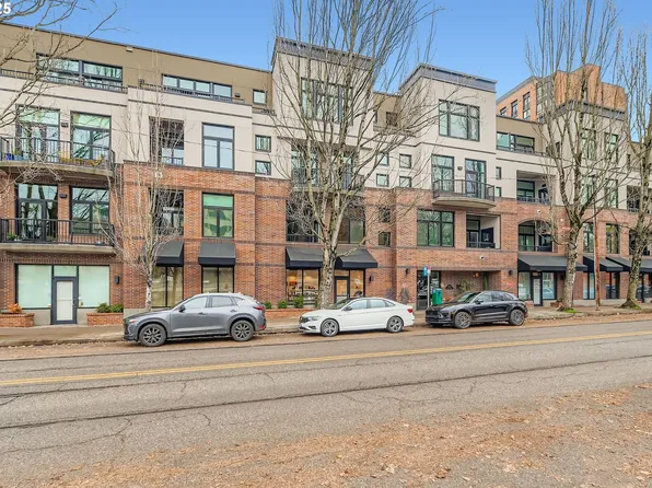 618 NW 12th Ave APT 404, Portland, OR 97209