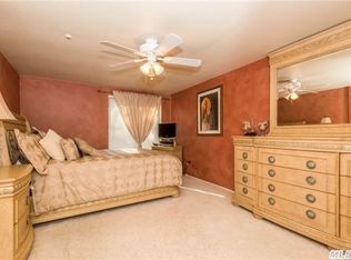 420 Birchwood Rd, Medford, NY 11763