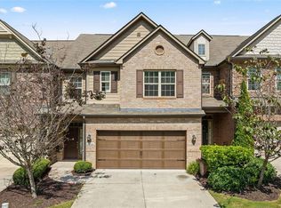 9944 Cameron Parc Cir, Johns Creek, GA 30022