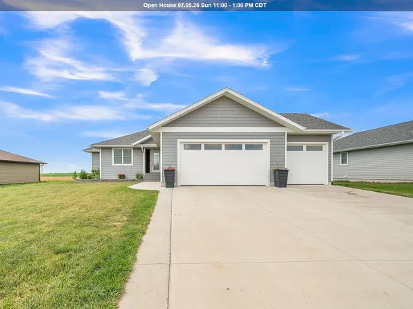 105 Nolan Dr, Emmetsburg, IA 50536