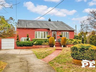 26 Gaylord Dr N, Brooklyn, NY, 11234