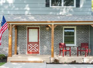 1052 E 1200th Rd, Lawrence, KS 66047