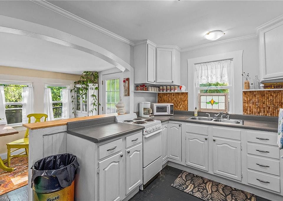 10th image of 387 Austin Traphill Rd