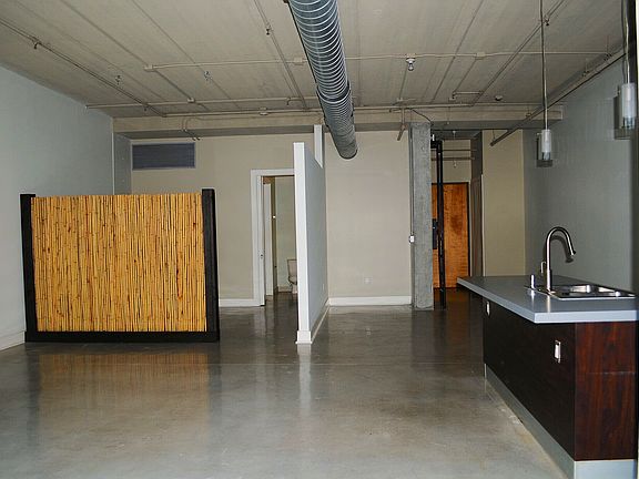 2nd image of 425 N Andrews Ave APT 300