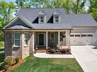 46 Blandwood Dr, Cartersville, GA