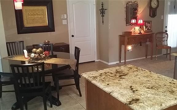 4th image of 1275 Stanford Dr