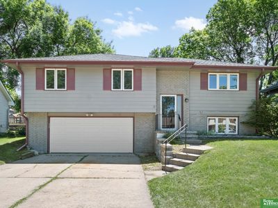 15179 R St, Omaha, NE, 68137