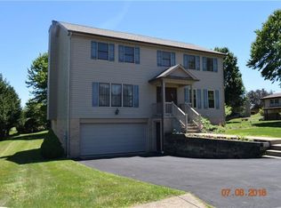 2 Sarah Ct, Irwin, PA 15642