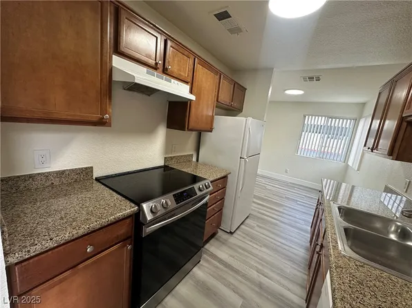 1820 N Decatur Blvd Unit 102, Las Vegas, NV 89108
