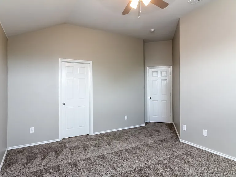 1204 Seneca Pl — Photo 8