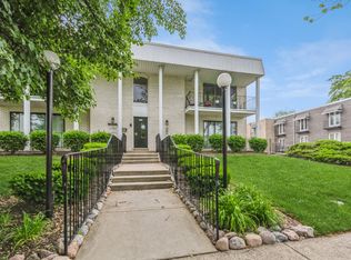 9805 S Keeler Ave, Oak Lawn, IL 60453
