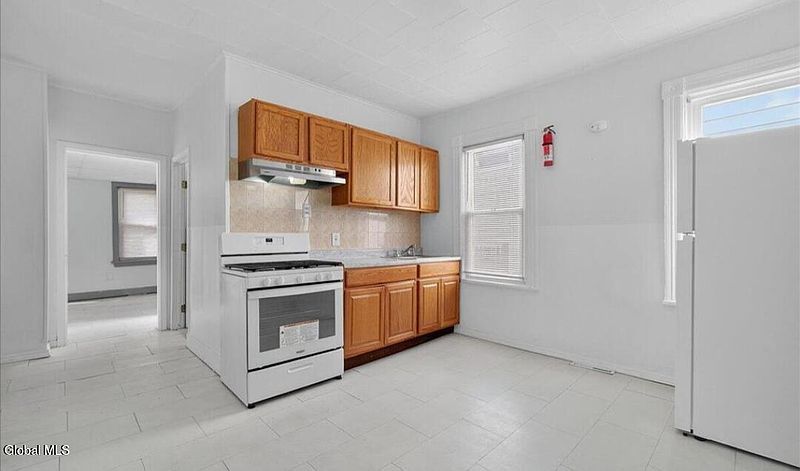 2nd image of 1857 Foster Avenue