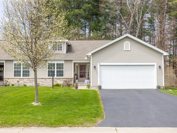 39 Angela Villa Ln, Rochester, NY 14626
