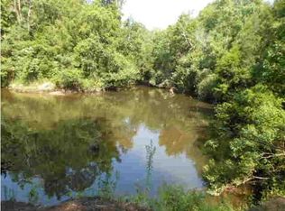 18731 E River Rd S, Silverhill, AL 36576