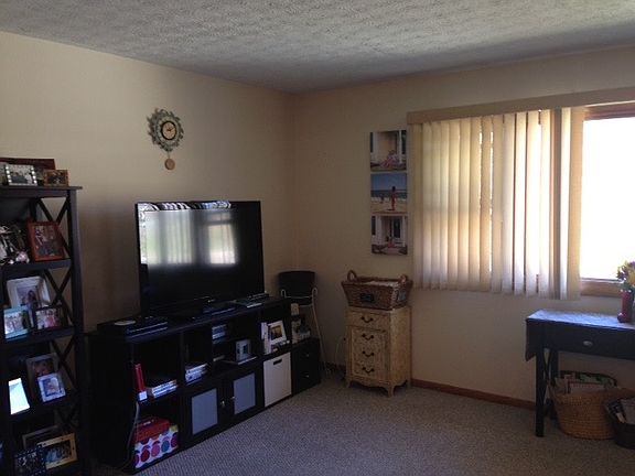 Natural light throughout