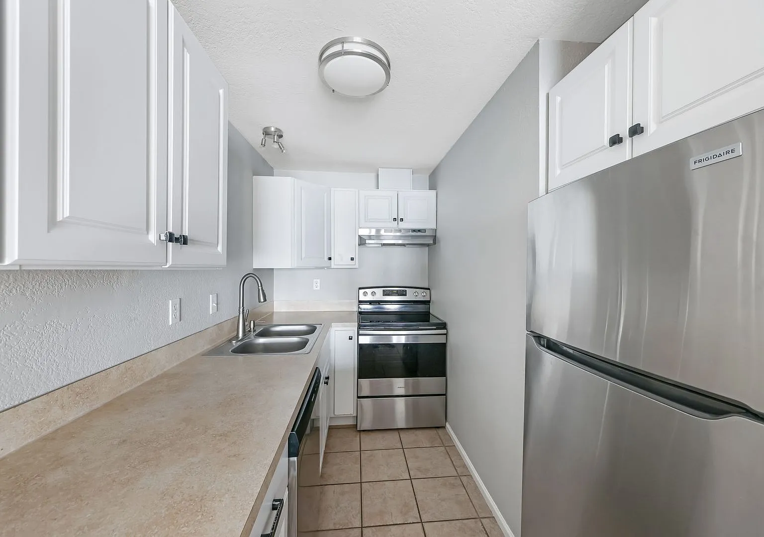 2 Bed 2 Bath - Incredible Views - NAS Whidbey — Photo 4