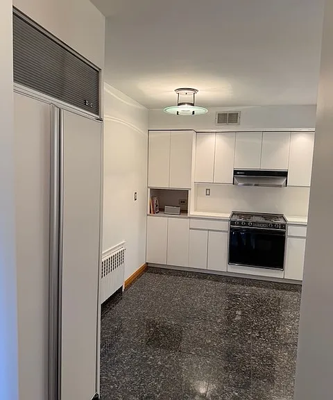 535 Summit St — Photo 24