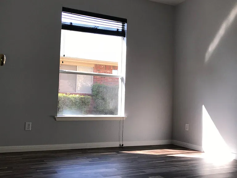 8475 Muirwood Trl — Photo 17