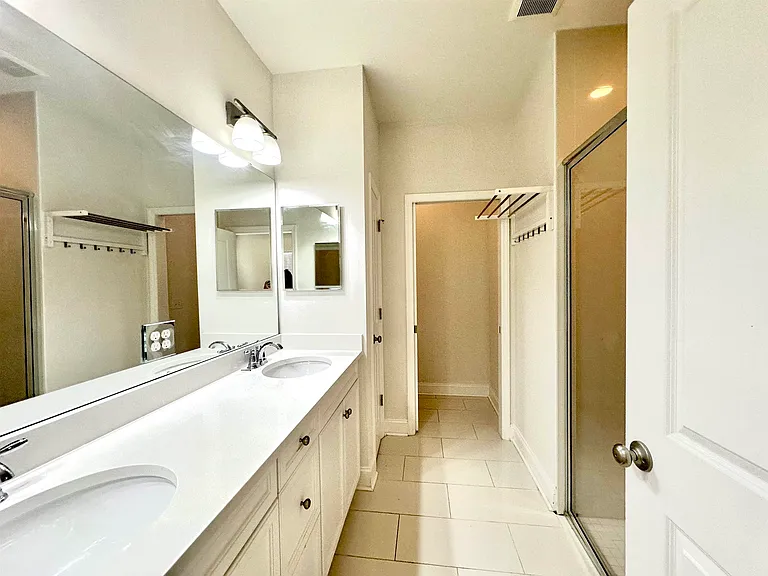 5021 Caracara Dr — Photo 2