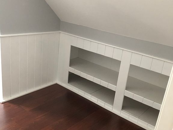 master bed room built in