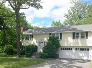 9 Blueberry Cir, Framingham, MA 01701