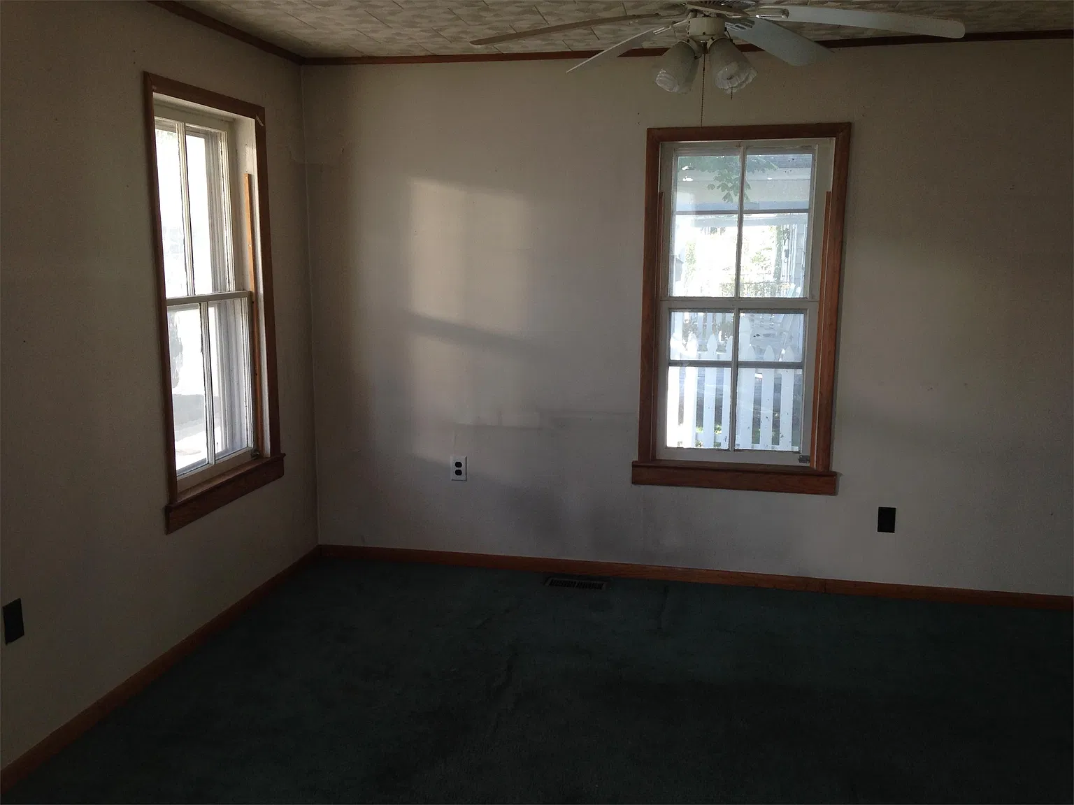 431 E. Race St - 1 — Photo 3