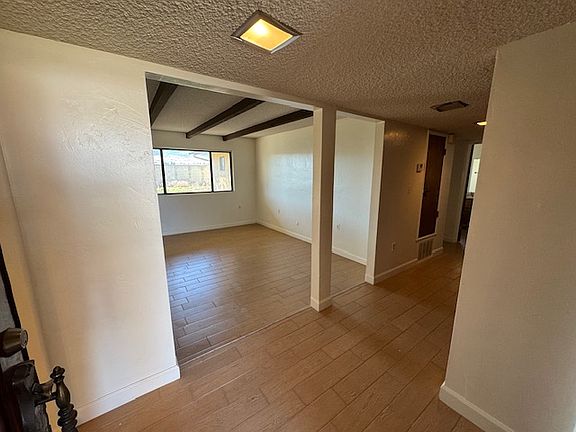 2nd image of 526 Jacobsen Ct