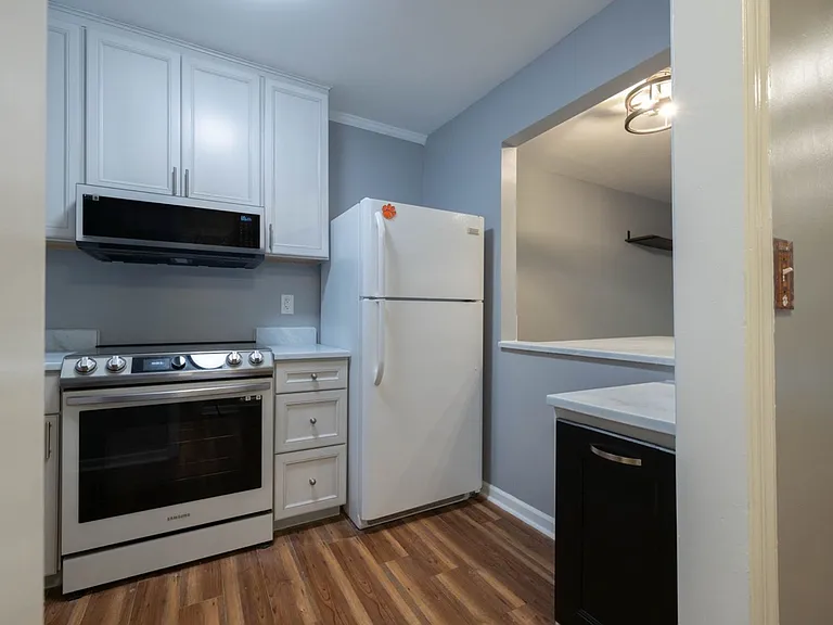 1108 Tiger Blvd #150 — Photo 9