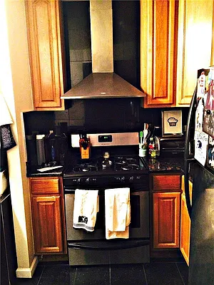 Rented by Kian Realty | media 16