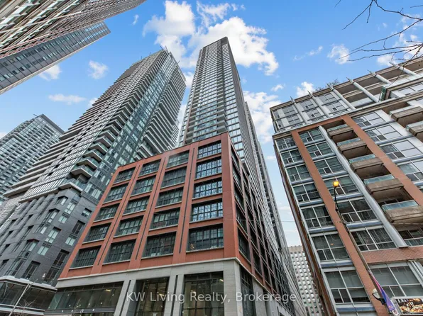 55 Mercer St #4009, Toronto, ON M5V 1H2