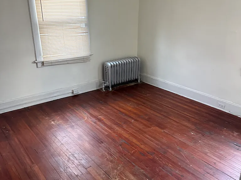 864 Stuyvesant Ave — Photo 11