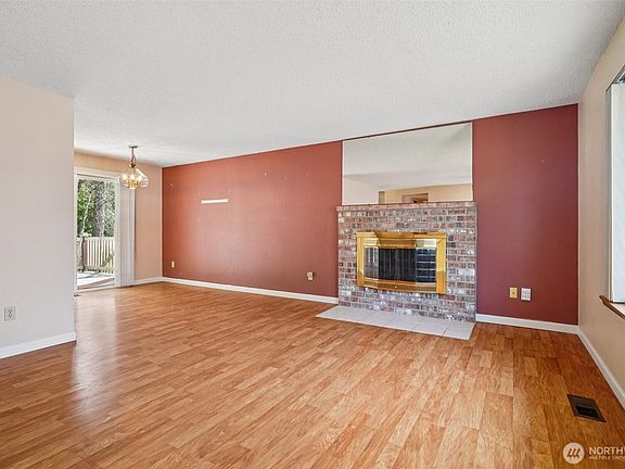 4th image of 21428 124th Avenue SE