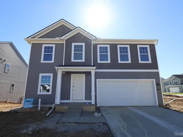 701 Whisperwood Way, Chelsea, MI 48118