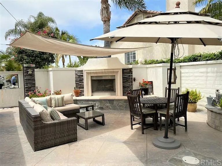 459 Lexington Cir — Photo 24