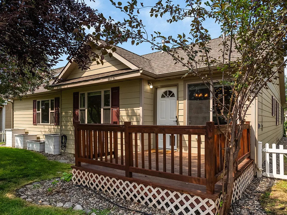 1397 N River Rock Dr