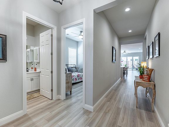 3rd image of 2355 Jagged Peak Ln