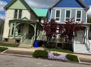1390 & 1394 Pine St, Detroit, MI 48201