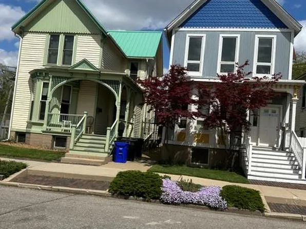 1390 & 1394 Pine St, Detroit, MI 48201