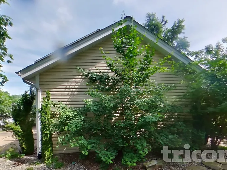 1502 Rosewood Terrace Dr — Photo 18