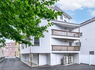 159 Grove St, Stamford, CT 06901