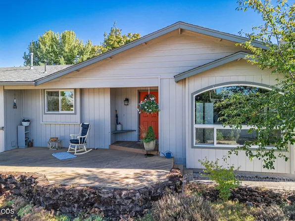 1968 Spring St, Medford, OR 97504